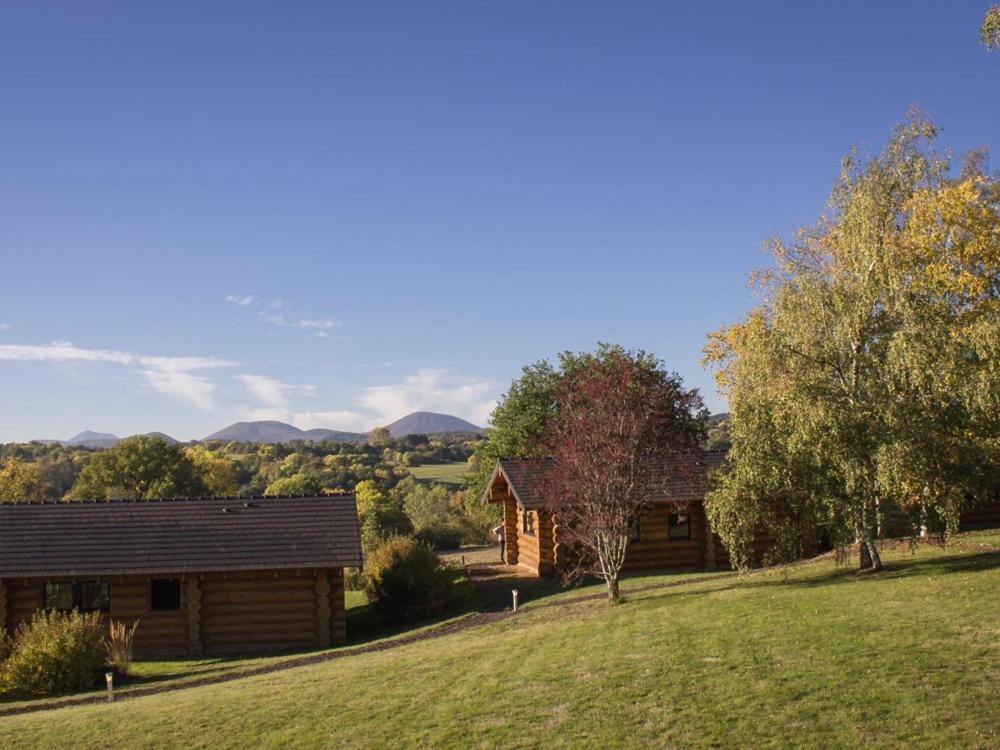 Reves De Bois Villa Loubeyrat Exterior photo